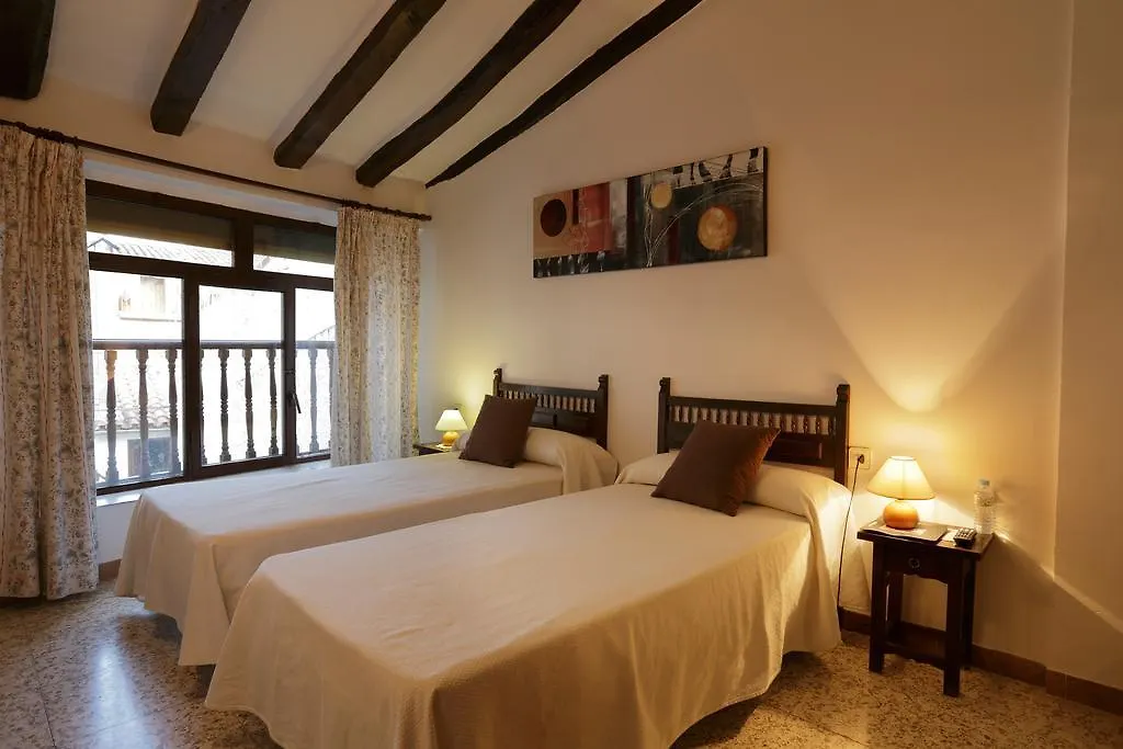 Hostal Populetus Poboleda 0*,